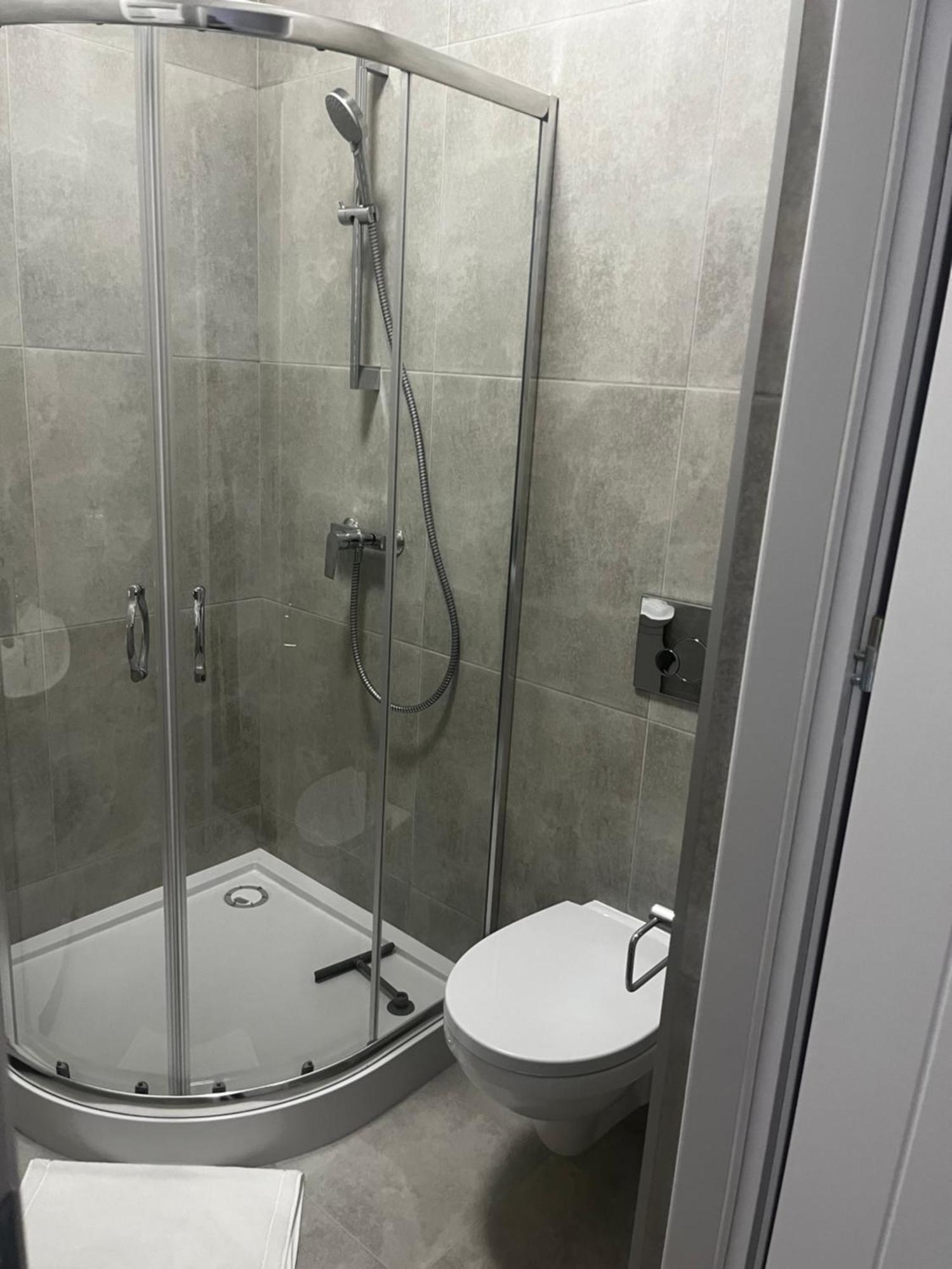 Dbrw Jezyce Apartment Posen